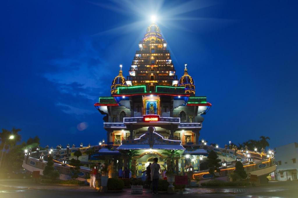 Oyo 90637 Rumah Ni Karo Medan Kültér fotó